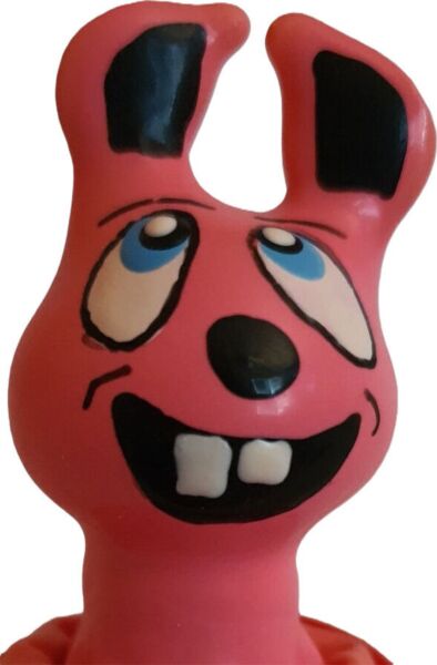 Préservatif fantaisie Condomerie Laughing Pink Hare avec un lièvre rose peint à la main